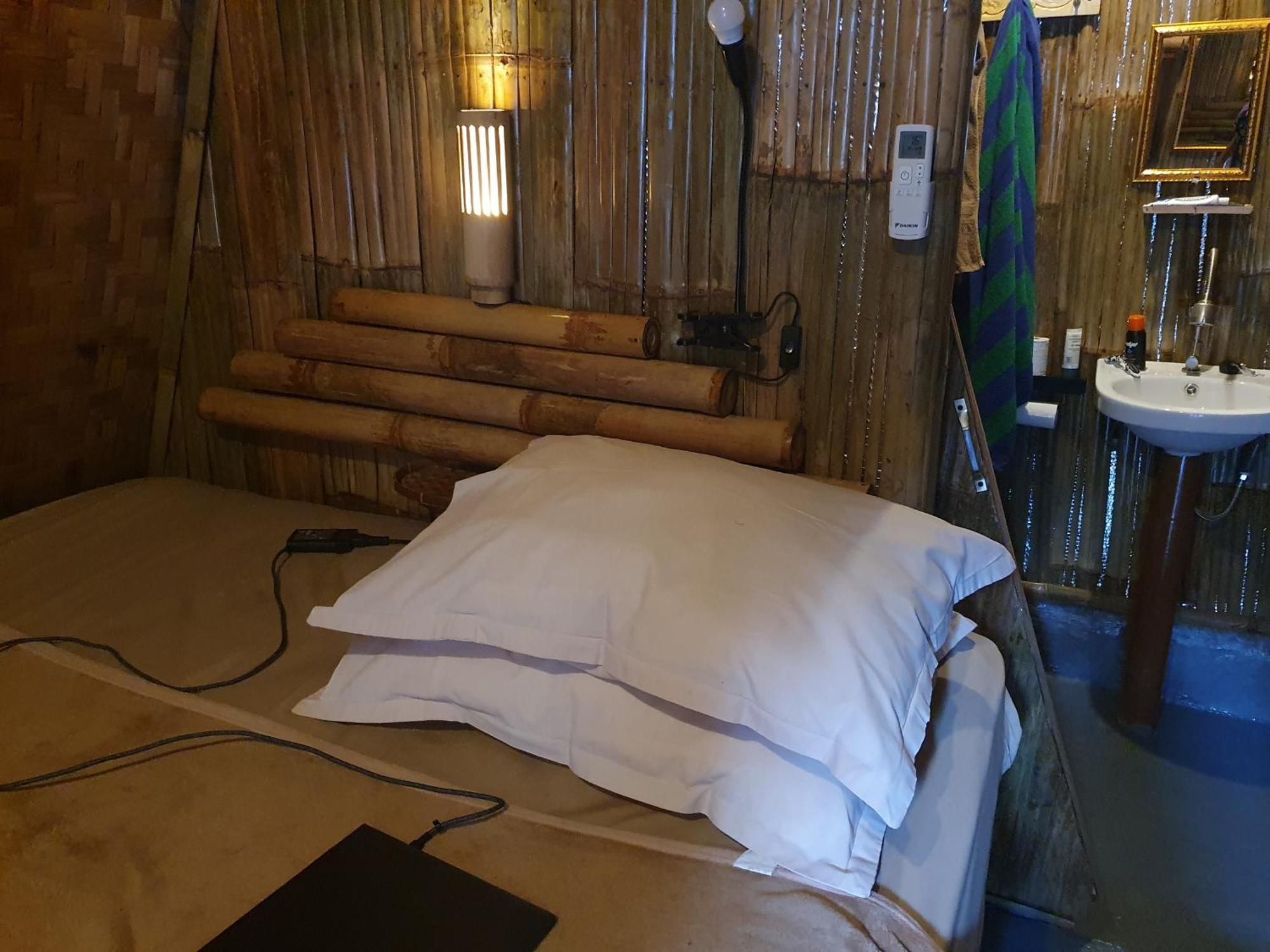 The Bamboo Bali Cabin Ungasan  Bagian luar foto